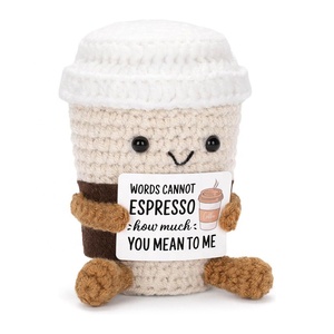Muñeco Amigurumi de Ganchillo Hecho a Mano con Forma de Taza de Café, Juguete Artístico de Apoyo Positivo para Decoración de Pascua, Año Nuevo, Navidad y Graduación - Product Image 4