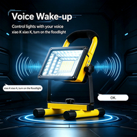 Lampe de travail LED rechargeable à commande vocale intelligente 2000LM avec USB C pour le camping en plein air et l'éclairage d'urgence