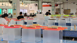 Stan Promosi Meja untuk Menampilkan Tembakau dengan Wadah Kaca Organik Transparan yang Dapat Disesuaikan, Stand Display Nebulizer Akrilik Berlampu - Product Image 6