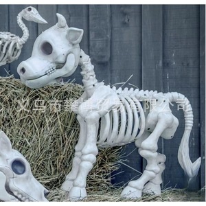 Décoration d'Halloween en résine en forme de crâne de vache et squelette de cheval, ornement de pelouse extérieur, décoration créative pour la maison YS 001 - Product Image 5