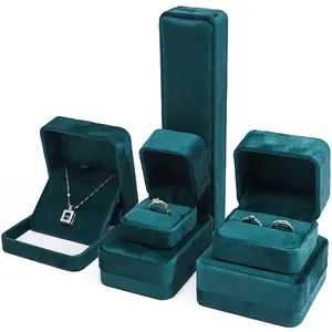 Ingrosso logo personalizzato di lusso in velluto regalo scatola di imballaggio bracciale collana gemelli anello orecchino verde velluto portagioie