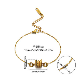 Pulsera en espiral de tres anillos de acero inoxidable chapada en oro para mujer, joyería de regalo sencilla y elegante - Product Image 2