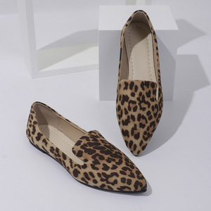 Nouvelles chaussures décontractées pour femme adulte, imprimé léopard, baskets confortables en toile, à bout fermé, design plat en PVC, mocassins à enfiler - Product Image 2