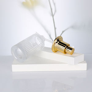 Botellas de vidrio cosméticas de Tóner para el cuidado de la piel con rayas verticales de lujo personalizadas 30ML 100mL 120ML con tapa metálica - Product Image 5