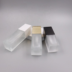 Sang Trọng Rỗng 30Ml 40Ml 60Ml Vuông Rõ Ràng <span class=keywords><strong>Frosted</strong></span> Mỹ Phẩm Kem Dưỡng Da Thủy Tinh Nền Tảng Chất Lỏng Chai Với Bơm - Product Image 5
