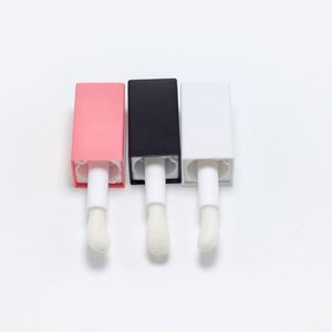 Tube de brillant à lèvres vide 5 ml avec grand applicateur, pour gloss et huile à lèvres, disponible en rose, blanc, noir, avec applicateur épais - Product Image 4