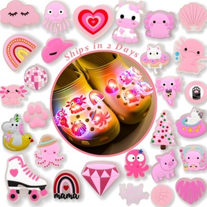 Breloques lumineuses LED pour Crocs, adorables épingles à chaussures en forme d'axolotl rose, décorations lumineuses pour chaussures pour enfants, filles et femmes - Product Image 1
