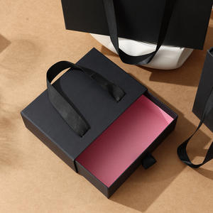 Caja de transporte de mano de cajón rectangular negra de compras con logotipo personalizado elegante al por mayor para productos de lujo - Product Image 3