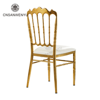 Chaise de banquet empilable de luxe en métal doré style Napoléon pour hôtels, fêtes et événements – Vente en gros