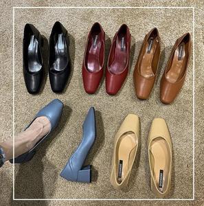 Zapatos de <span class=keywords><strong>tacón</strong></span> medio con bloque de cuero genuino con corte central y punta cuadrada clásica a <span class=keywords><strong>precio</strong></span> de fábrica - Product Image 4