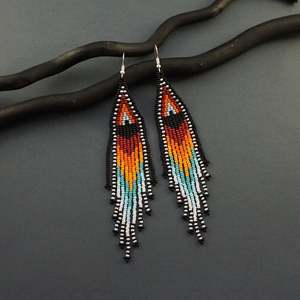 Pendientes Largos con Flecos Hechos a Mano, Modelo Happiness - Product Image 1