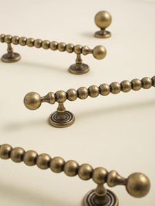 Poignées et boutons d'armoire en laiton <span class=keywords><strong>antique</strong></span> de <span class=keywords><strong>style</strong></span> perle solide Offre Spéciale poignée de cuisine en bronze boule ronde - Product Image 4