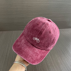 Cappellino da Baseball Vintage Lavato con Ricamo Bicicletta, Cappello Trucker Retrò Effetto Usurato, Visiera Parasole per Esterni con Effetto Snellente sul Viso - Product Image 3