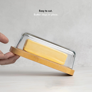 Plato para Mantequilla Personalizable de Madera Natural/Bambú con Tapa de Vidrio Transparente - Product Image 3
