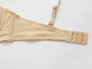 Modèles fins de haute qualité Type froncé avec anneau en acier soutien-gorge femme antidérapant Invisible Anti-marche <span class=keywords><strong>poitrine</strong></span> enveloppée - Product Image 3