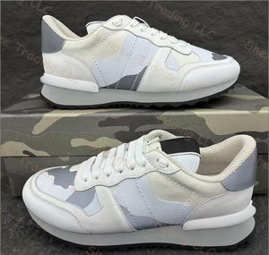 รองเท้าวิ่งผู้ชายแนวสปอร์ตระบายอากาศได้ดีมีเชือกผูกสำหรับฤดูใบไม้ผลิฤดูร้อนดีไซน์หรูหรา - Product Image 1