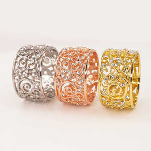 <span class=keywords><strong>Portatovaglioli</strong></span> Decorativo con Corona Placcata <span class=keywords><strong>Oro</strong></span> e Diamanti, Anello <span class=keywords><strong>Portatovaglioli</strong></span> Dorato per Matrimoni - Product Image 2