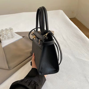 <b>Top</b> quality women's bags custom-made logos women's handbags leather shoulder bags crossbody bags women's luxury brands - Product Image 3