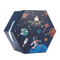Boîte cadeau hexagonale en papier rigide recyclé de luxe, personnalisée et imprimée, avec pelliculage mat, revêtement UV et gaufrage, vente en gros