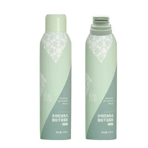 Собственная торговая марка Oem оставляет в шампуне органические натуральные средства по уходу за волосами сухой шампунь-мусс