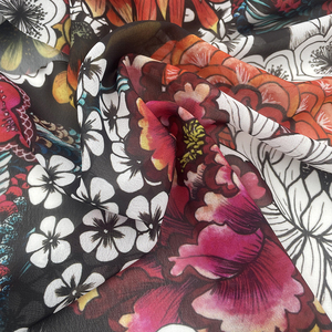 Kain Chiffon Anti-Statik Klasik dengan Cetakan Digital Motif Bunga Botani Ikan Koi Jepang untuk Pakaian Wanita dan Anak Perempuan serta Penggunaan Kerajinan - Product Image 3