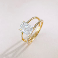 Bague double rangée Starlight Halo en or jaune 18 carats avec diamant de laboratoire taille radiant en forme de cube de sucre pour femme