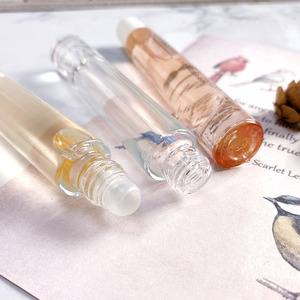 Perfume de Feromonas Personalizado para Hombre, Roll-On Vegano de Vainilla de 10 ml, Aromas de Diseñador de Lujo, Mini Perfume Árabe Personalizado en Roll-On - Product Image 2