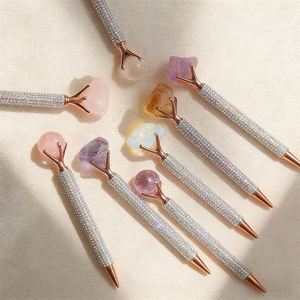 Stylo à bille artisanal en cristal naturel et pierres brutes, diamants, cadeau de mariage ou de bureau - Product Image 1
