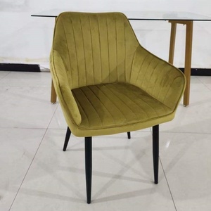 Sedia <span class=keywords><strong>da</strong></span> <span class=keywords><strong>Pranzo</strong></span> all'Ingrosso, Poltrona Imbottita di Lusso in Stile Italiano Nordico Rosa per <span class=keywords><strong>Sala</strong></span> <span class=keywords><strong>da</strong></span> <span class=keywords><strong>Pranzo</strong></span> e <span class=keywords><strong>Soggiorno</strong></span>, Adatta per Ristoranti - Product Image 5