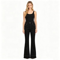 Jean en denim coupe bootcut style rétro américain, bords effilochés et déchirés, blanc tendance, coupe skinny pour femme