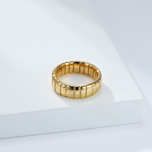 แหวนวงกว้างสไตล์ยุโรปอเมริกันลายเรโทรเวฟ  วัสดุเหล็กชุบทองสองสี ดีไซน์เรขาคณิต  เครื่องประดับแฟชั่นสำหรับทุกเพศ  สไตล์งานปาร์ตี้ - Product Image 3