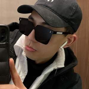 Gafas de Sol Extra Grandes Gm Fashion, Montura Negra, Lentes de PC con Protección UV400, Estilo Unisex, Tipo 3 - Product Image 5