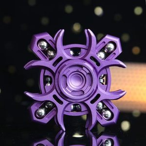 Tiebro Giroscopio Clásico EDC, Juguete de Metal con Eslabones Giratorios, Diseño Personalizado, Alivio de la Ansiedad para Adultos, Gadget Antiestrés - Product Image 2