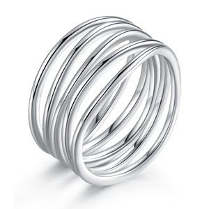 Anello Minimalista Multilinea con Indice, Look Metallico Moderno, Fascia alla Moda per Feste e Outfit Quotidiani - Product Image 1