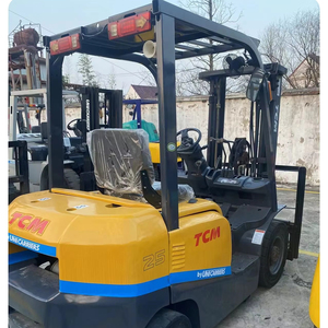 Montacargas Diésel TCM FD25T3 Usado de 2.5/3/4/5/7/8/10/15/16/25/30 Toneladas, 15 Toneladas, Posición de Horquilla Maestra, Todoterreno, Mástil de Dos/Tres Etapas, Mástil Alto - Product Image 1