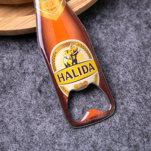 Abridor de botellas metálico personalizado de acero inoxidable, forma plana con impresión de logotipo para abrir cerveza y vino - Product Image 2