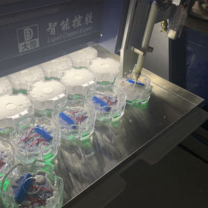 Солнечные дорожные светоотражатели: стационарные пластиковые светодиодные желтые светоотражающие дорожные колпачки на солнечных батареях - Product Image 2