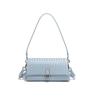 Bolso de Hombro Tejido de Moda para Mujer, de Cuero PU, con Correa Única, Cierre de Hebilla con Diseño de Diamantes, para Uso Diario, Color Azul Claro - Product Image 1