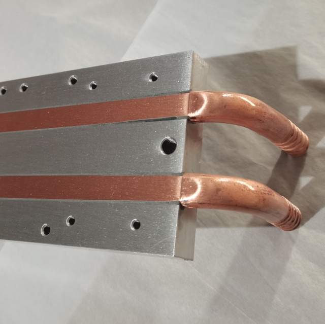 Aluminum Water-cooled Plate Radiator with Copper Tubes, Custom-designed