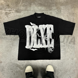 <span class=keywords><strong>เสื้อ</strong></span>ยืดผู้ชายทรง<span class=keywords><strong>โอเวอร์</strong></span>ไซส์ ดีไซน์วินเทจ ผ้าคอตตอนเนื้อหนัก ล้างทำสีแบบวินเทจ พร้อมลายพิมพ์หลายชั้นแบบไล่เฉดสี 3 มิติ - Product Image 1