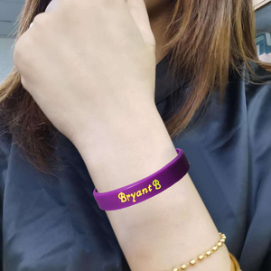 Künstliche Geprägte Wasserdichte Silikon-Armbänder Kundenspezifisch Bedruckte Werbegeschenke Renyi Marke - Product Image 2