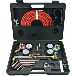Kit de soudage et de découpe Victor, type torche acétylène oxygène, régulateur plaqué cuivre, interrupteur simple - Product Image 1