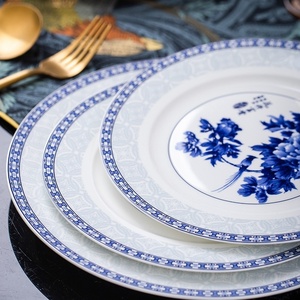 Service de table en céramique de Jingdezhen, vaisselle domestique en porcelaine fine, bols et assiettes à dîner en émail bleu et blanc, idéal pour cadeau, vente en gros - Product Image 4