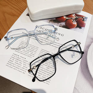 Gafas Rectangulares Qianai X3-0366 TR90 con Protección Anti Luz Azul para Mujer, Montura Mediana, Lentes AC - Product Image 3