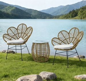 Tavolo e Sedie da Esterno in Rattan Intrecciato, Stile Lusso Leggero, Tavolino da Tè per Balcone e Terrazza - Product Image 3