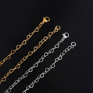 Elegante Collana a Catena con Cuore Traforato in Acciaio Inossidabile, Girocollo Dolce e Carino per Fidanzata, Regalo di Gioielleria per Donne - Product Image 1