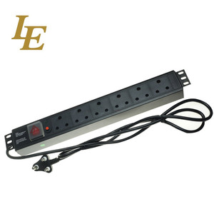 PDU Tipo Sudáfrica de 1.5U y 19 Pulgadas, de 4 a 8 Vías, con Diferentes Funciones de Control y Protección Opcionales - Product Image 1