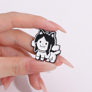 เข็มกลัดรูปหัวใจสีแดงลายการ์ตูนออกแบบได้ตามต้องการ - Product Image 4