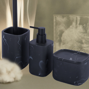 Ensemble d'accessoires de salle de bain en polyrésine noire effet marbre pour hôtel, style moderne, en béton - Product Image 3