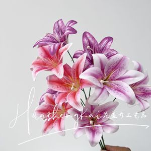 Artificial Lily Bouquet 3-Headed <b>Silk</b> <b>Flower</b> High Simulation Wedding Home Decor Photography Props - Product Image 2